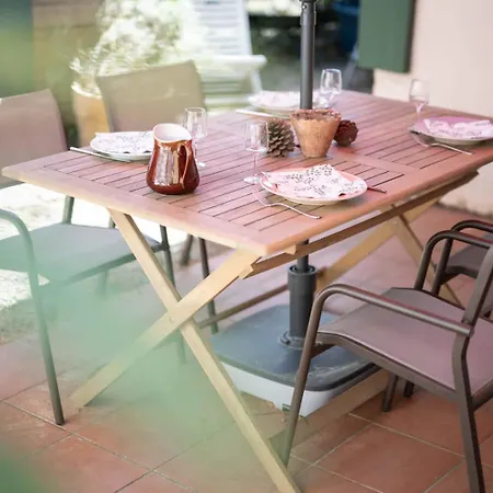 House With Small Garden And Shared Pool Tatil Evi *