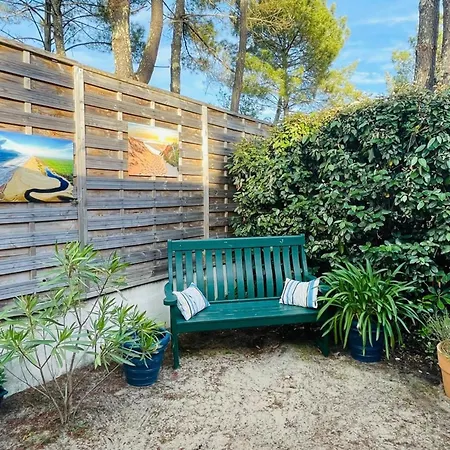 Сasa de vacaciones House With Small Garden And Shared Pool